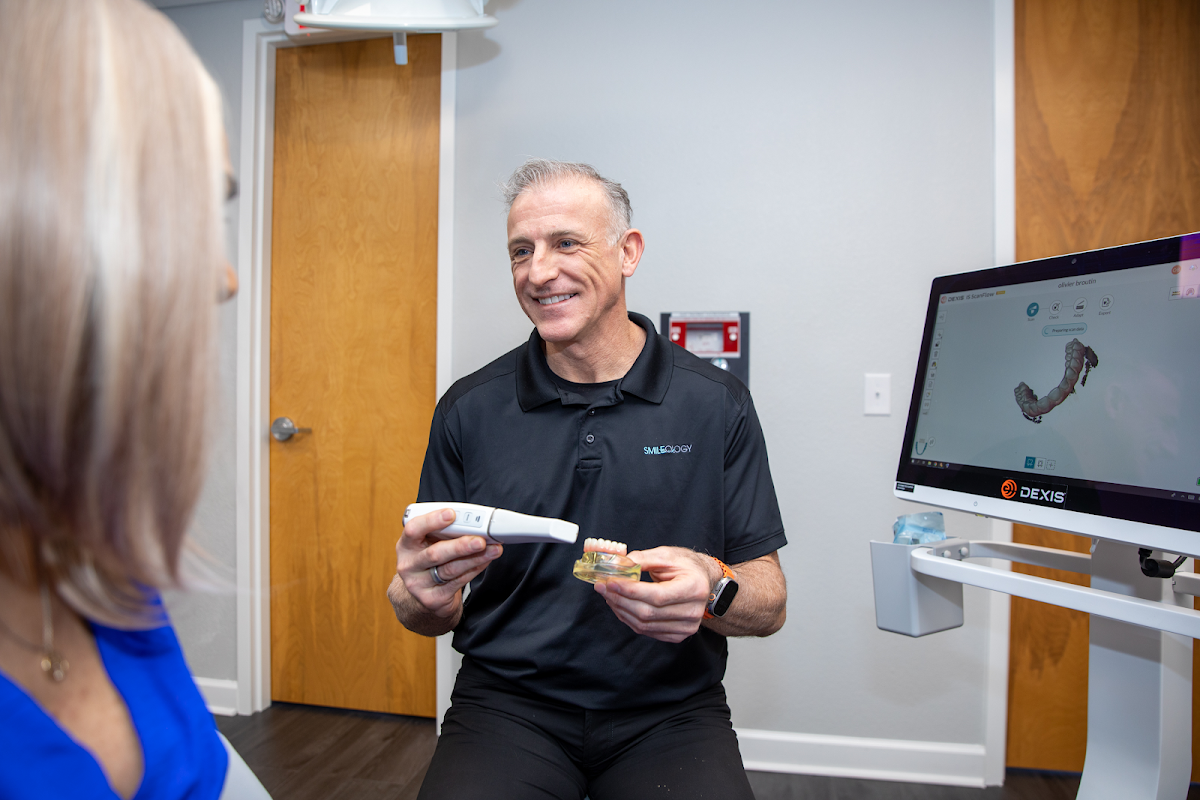 Smileology Crestview - Implant, Cosmetic & Family Dentistry photo 5