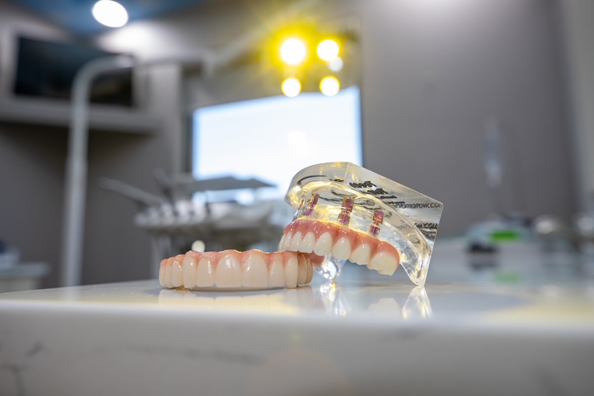 Moark Dental & Implants photo 2