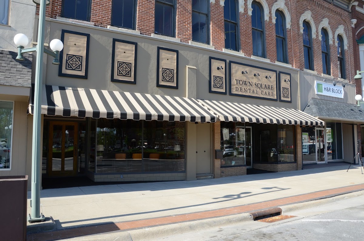 Town Square Dental Care photo 3