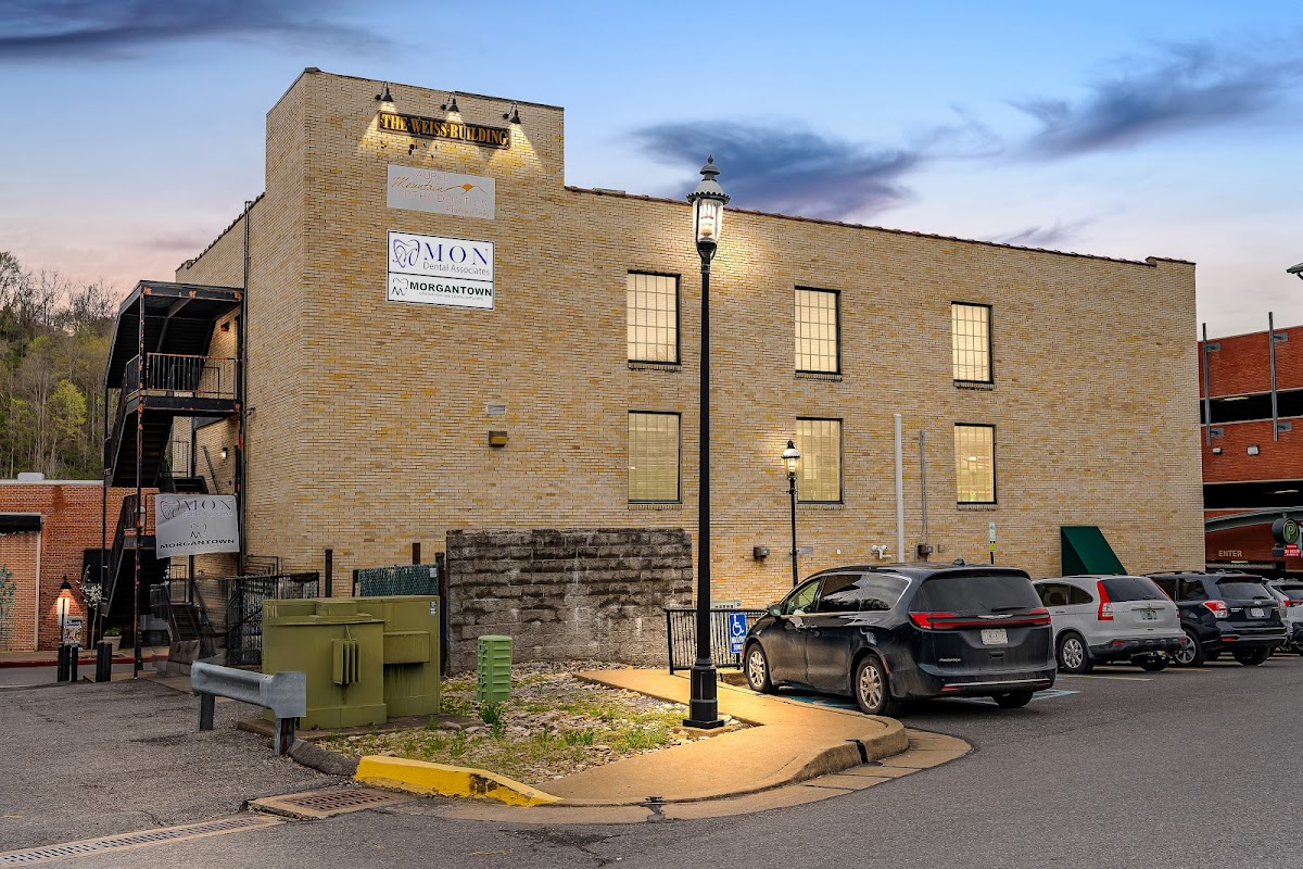 Mon Dental Associates photo 4