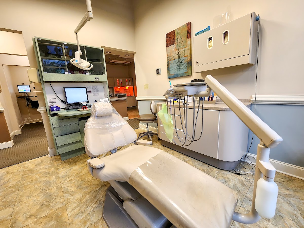 Pournaras Cosmetic Dentistry photo 1