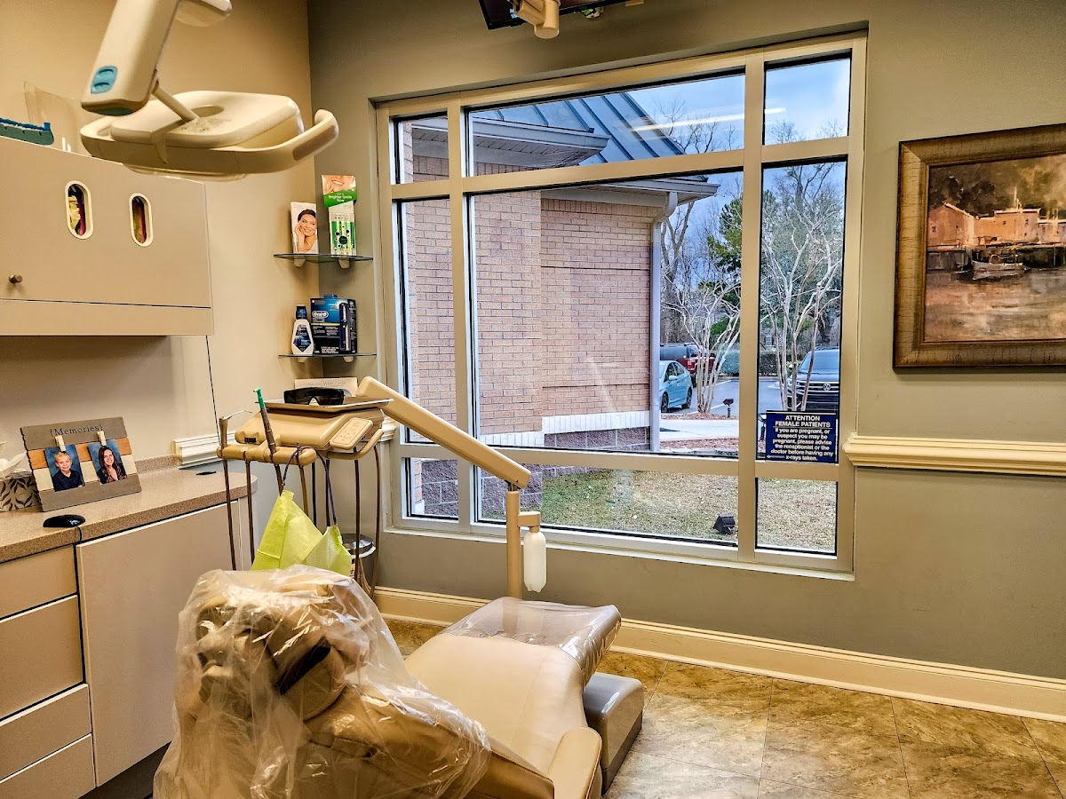 Pournaras Cosmetic Dentistry photo 5