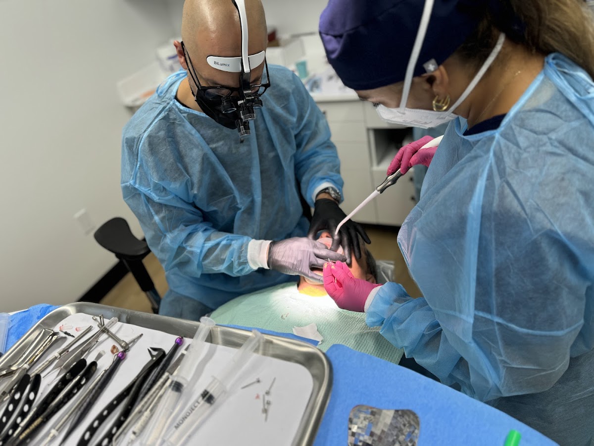 Silfa Dental Implants and Cosmetics photo 2