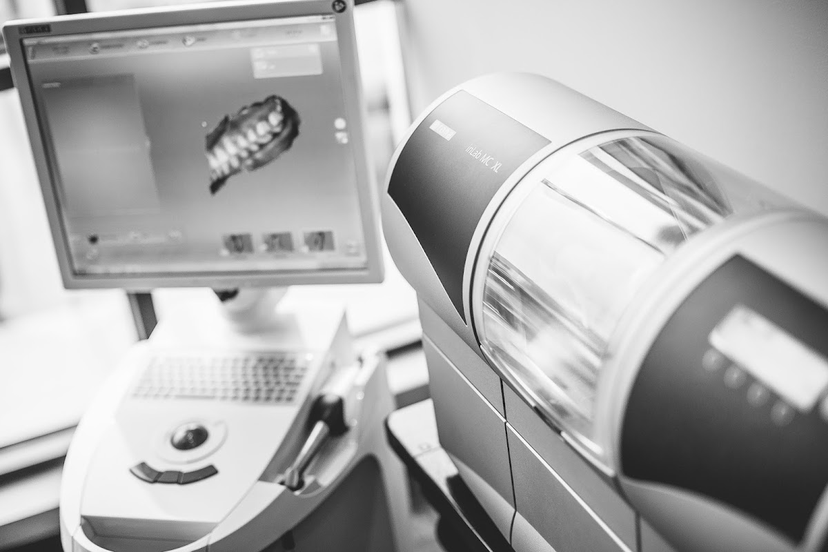 Miller Dental Implant Lab photo 1