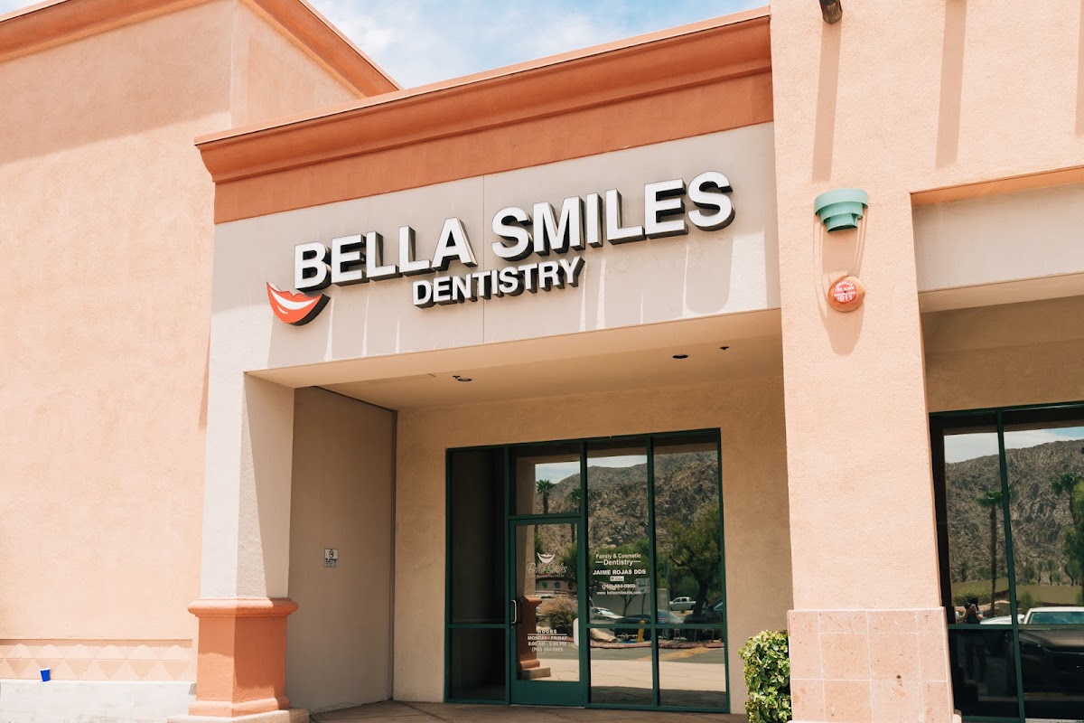 Bella Smiles photo 2