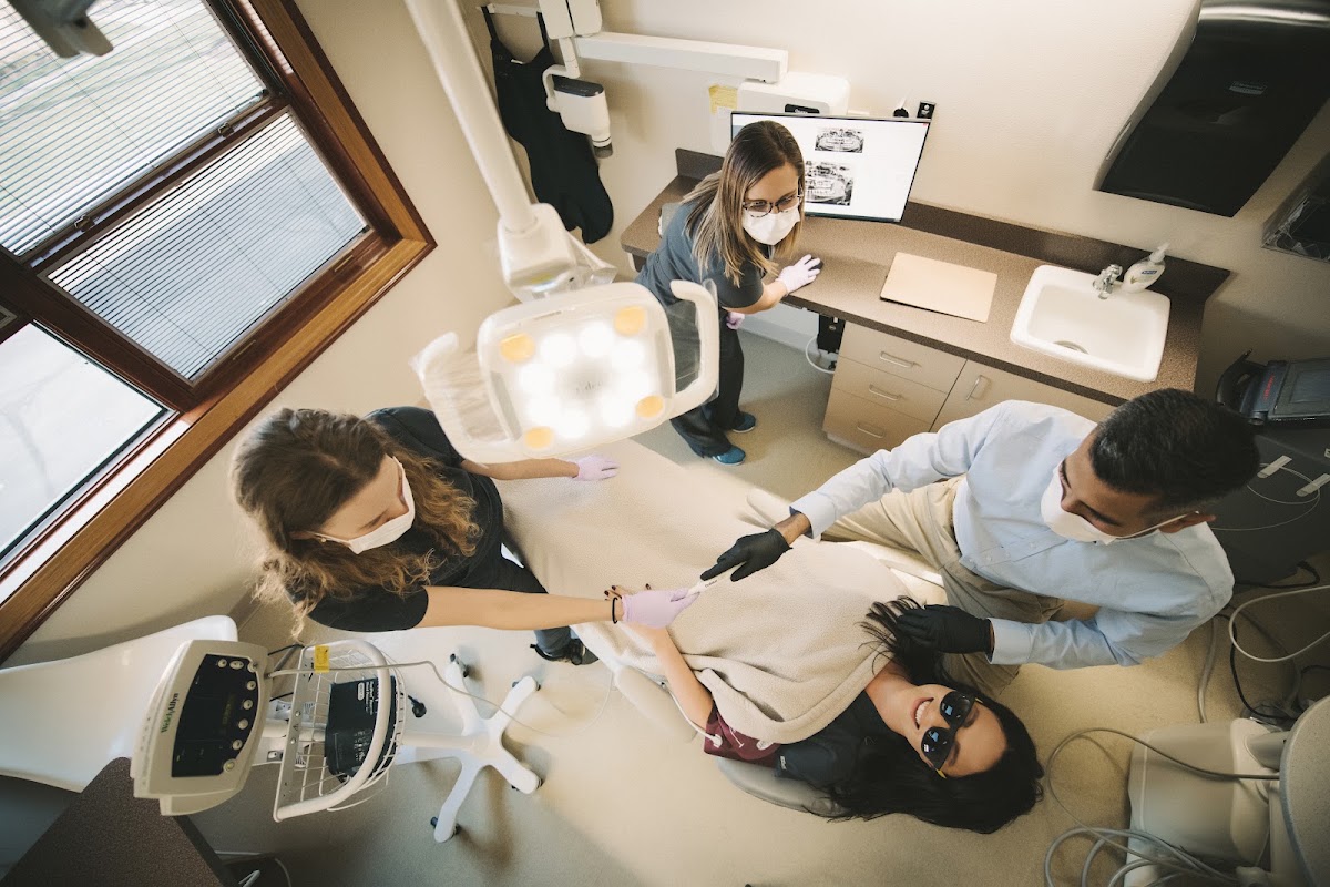 Indianapolis Periodontal & Dental Implant Associates photo 6