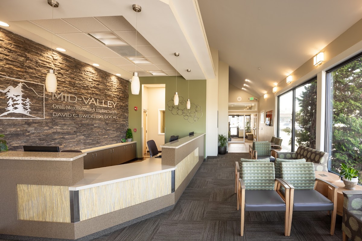 Mid-valley Oral, Maxillofacial & Implant Surgery photo 2