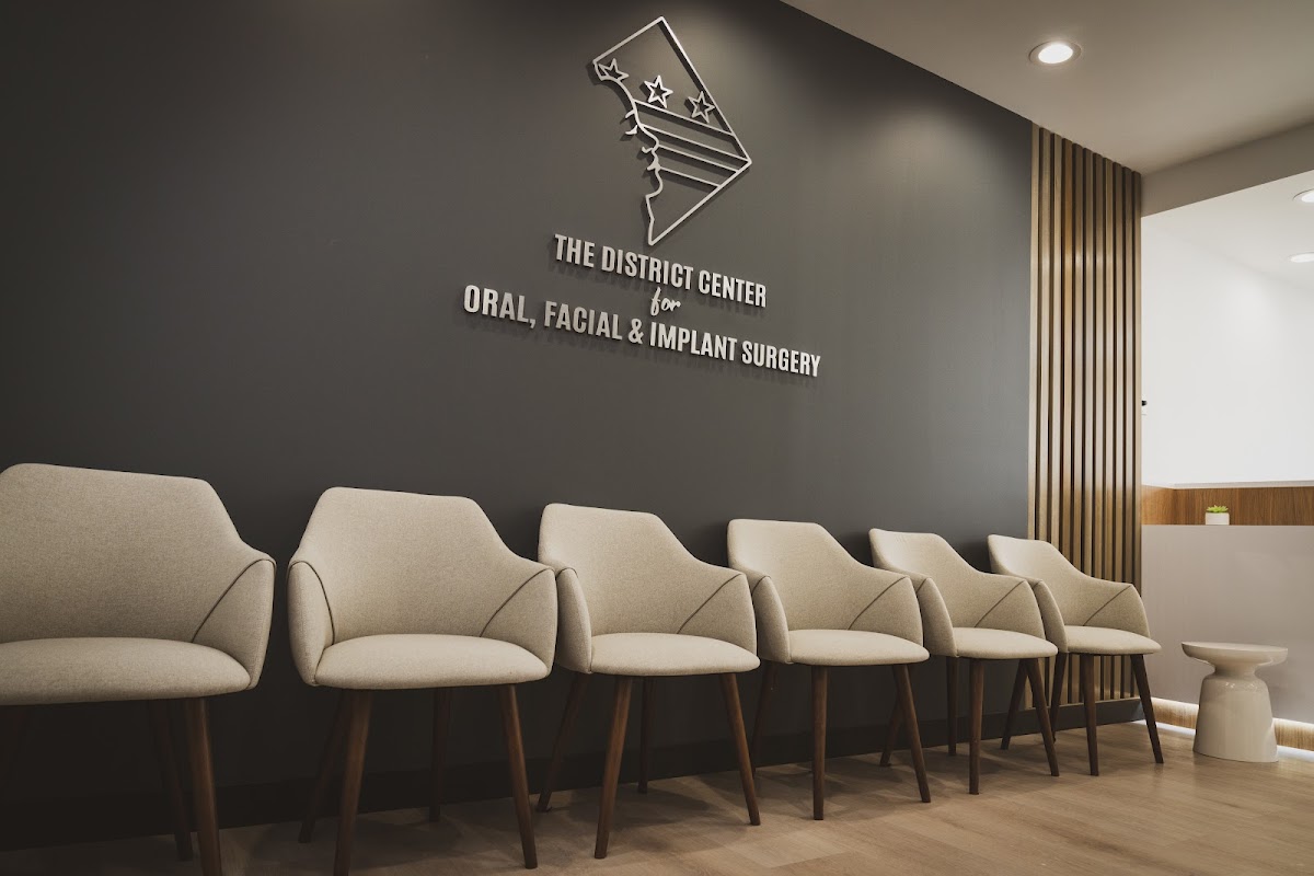 The District Center for Oral, Facial & Implant Surgery: Dr. Allen A. Robinson, DDS photo 1