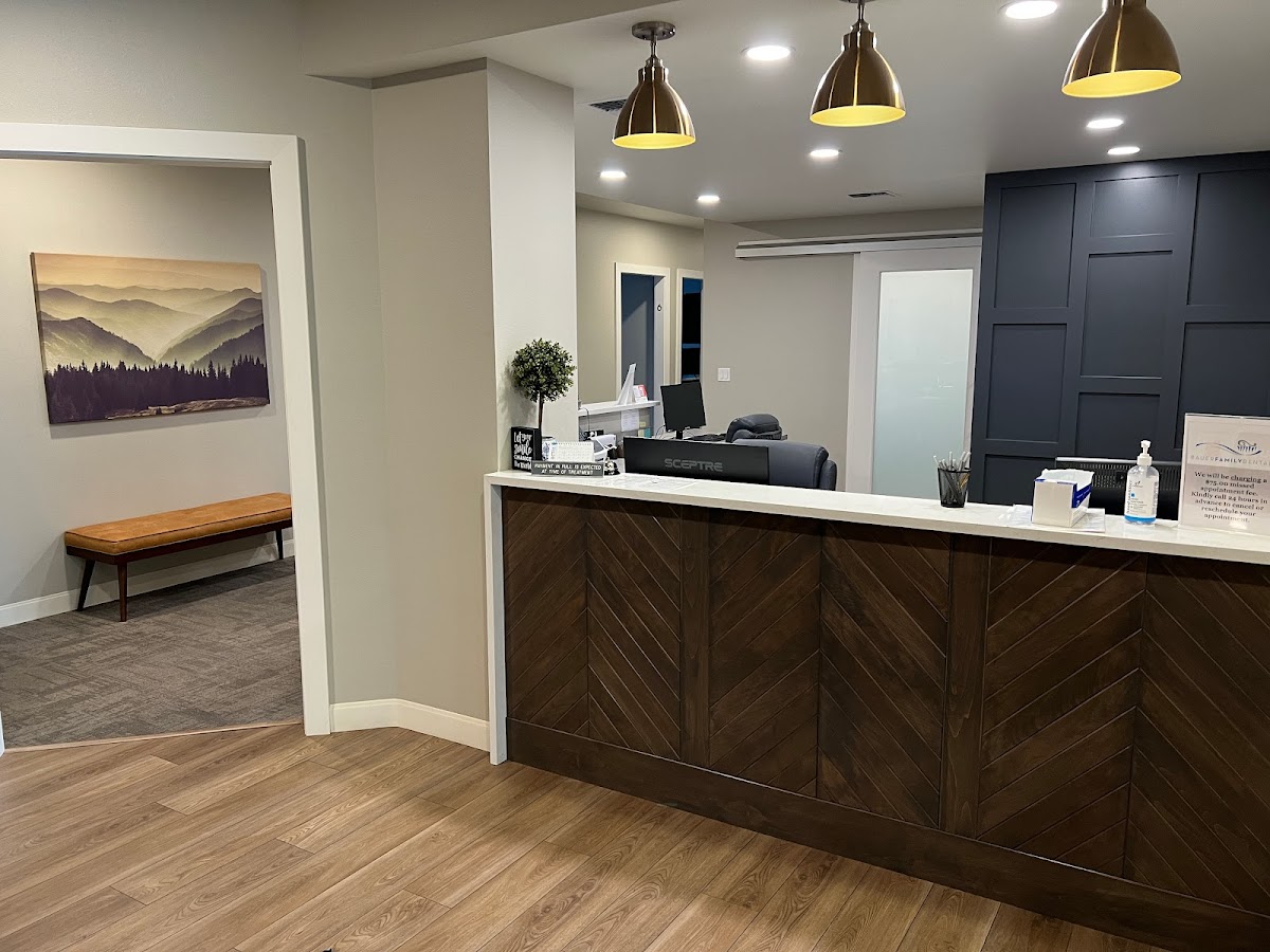 Cowiche Canyon Dental photo 1