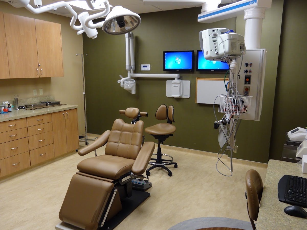 South Bay Oral Surgery & Dental Implants photo 3