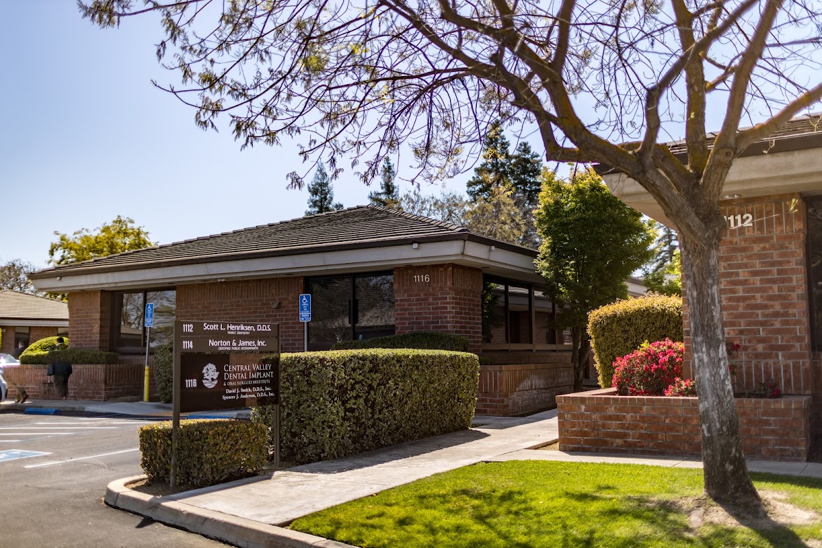 Central Valley Dental Implant & Oral Surgery Institute photo 2