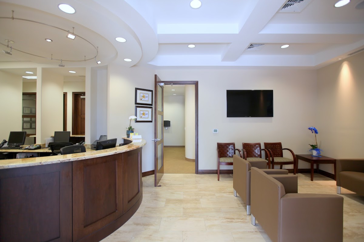 Cosmetic & Implant Dentistry of Naples photo 3