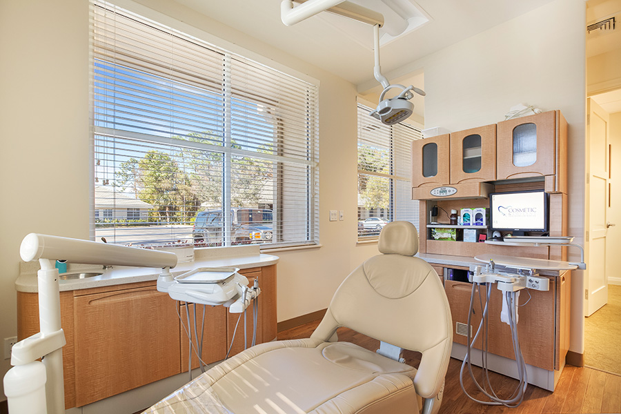 Cosmetic & Implant Dentistry of Naples photo 5