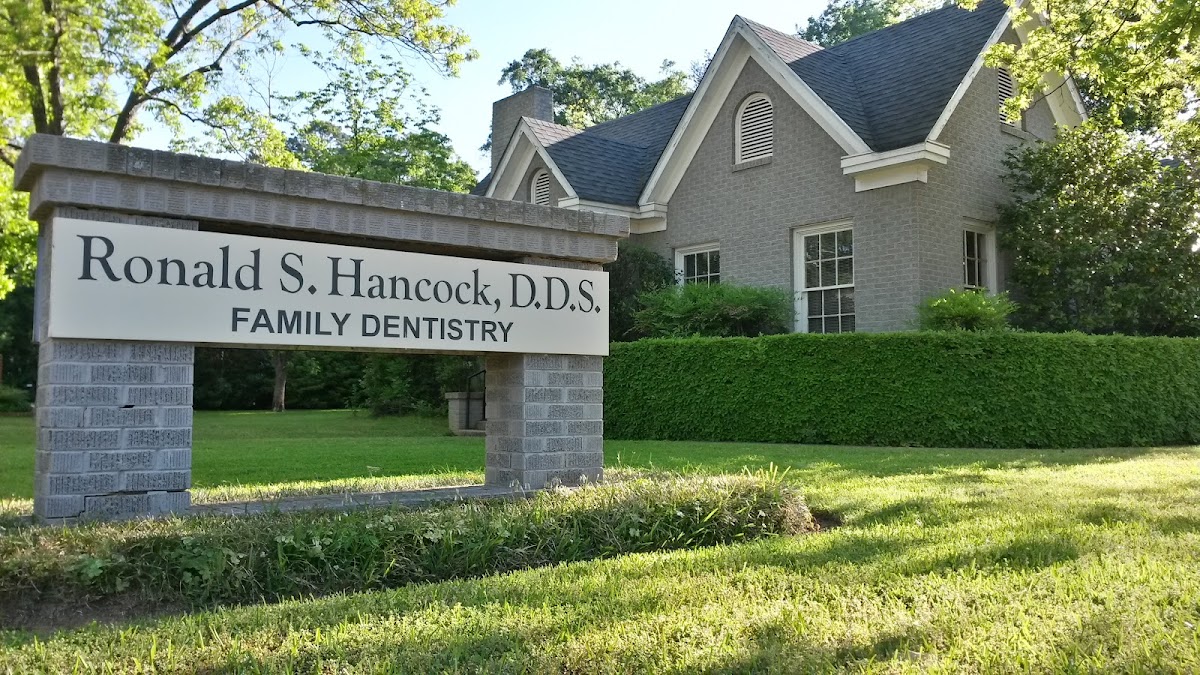 Dr. Ronnie Hancock Family Dentistry photo 3