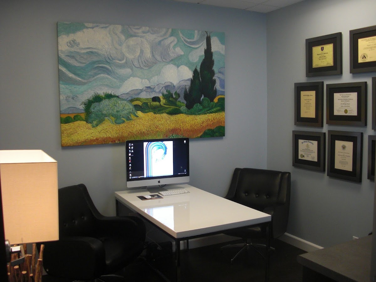 Pacific Oral Surgery & Dental Implant Studio photo 3