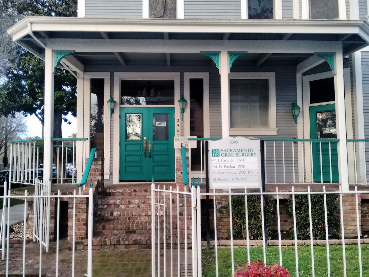 Sacramento Oral Surgery Midtown photo 1