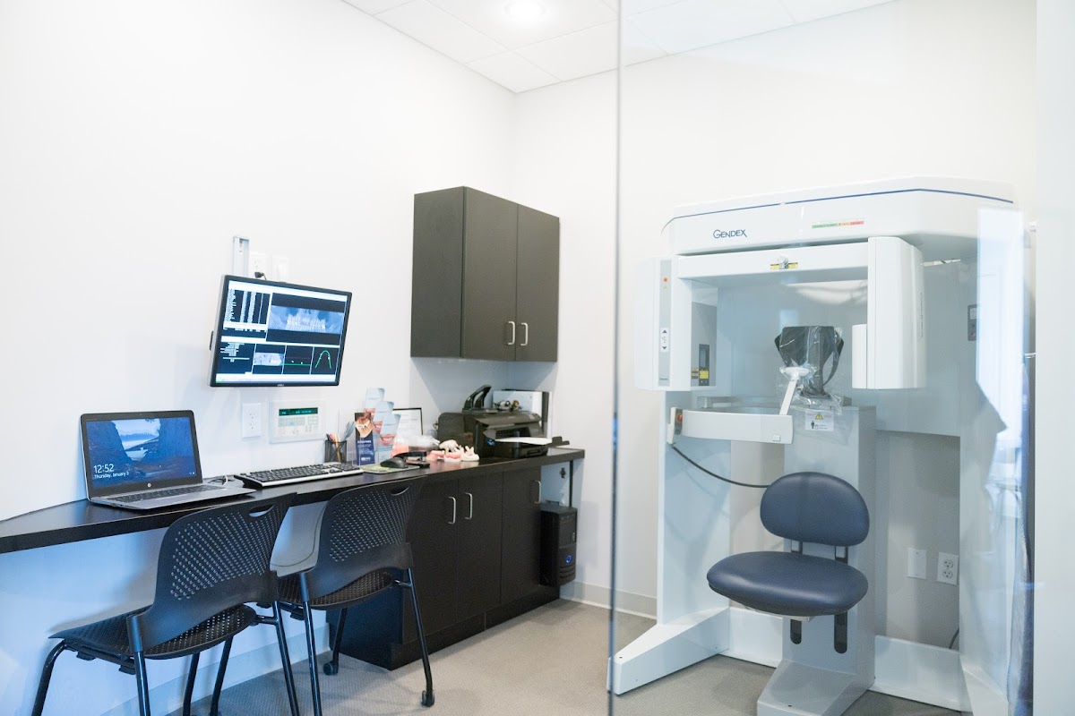 Wellesley Dental Implants & Periodontics photo 4