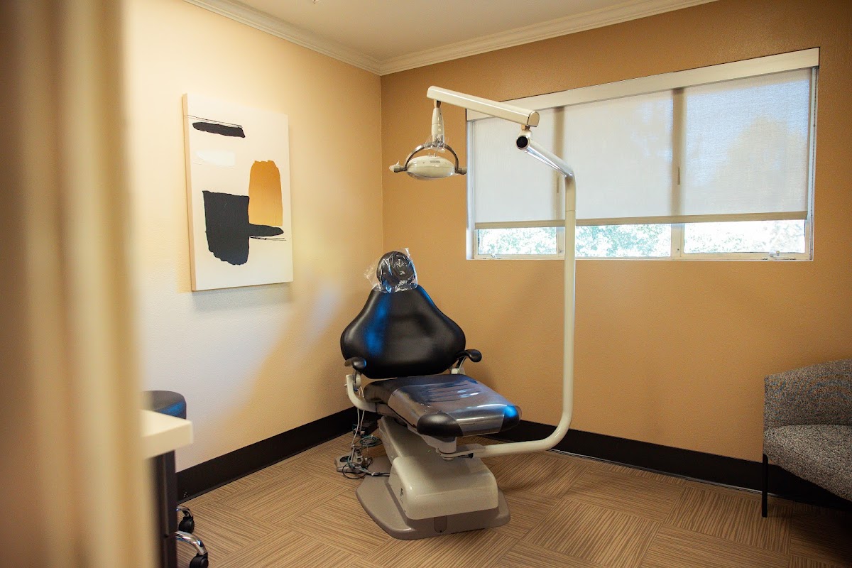Inland Empire Oral Surgery & Dental Implants (Ieomfs) - Glendora photo 2