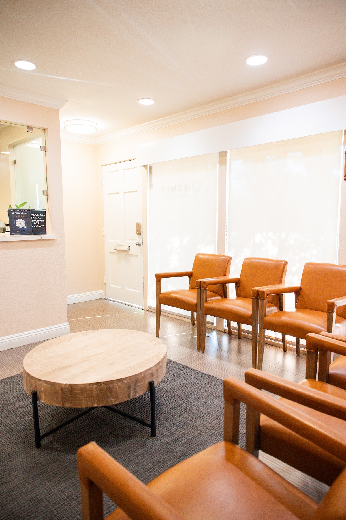 Inland Empire Oral Surgery & Dental Implants (Ieomfs) - Glendora photo 5
