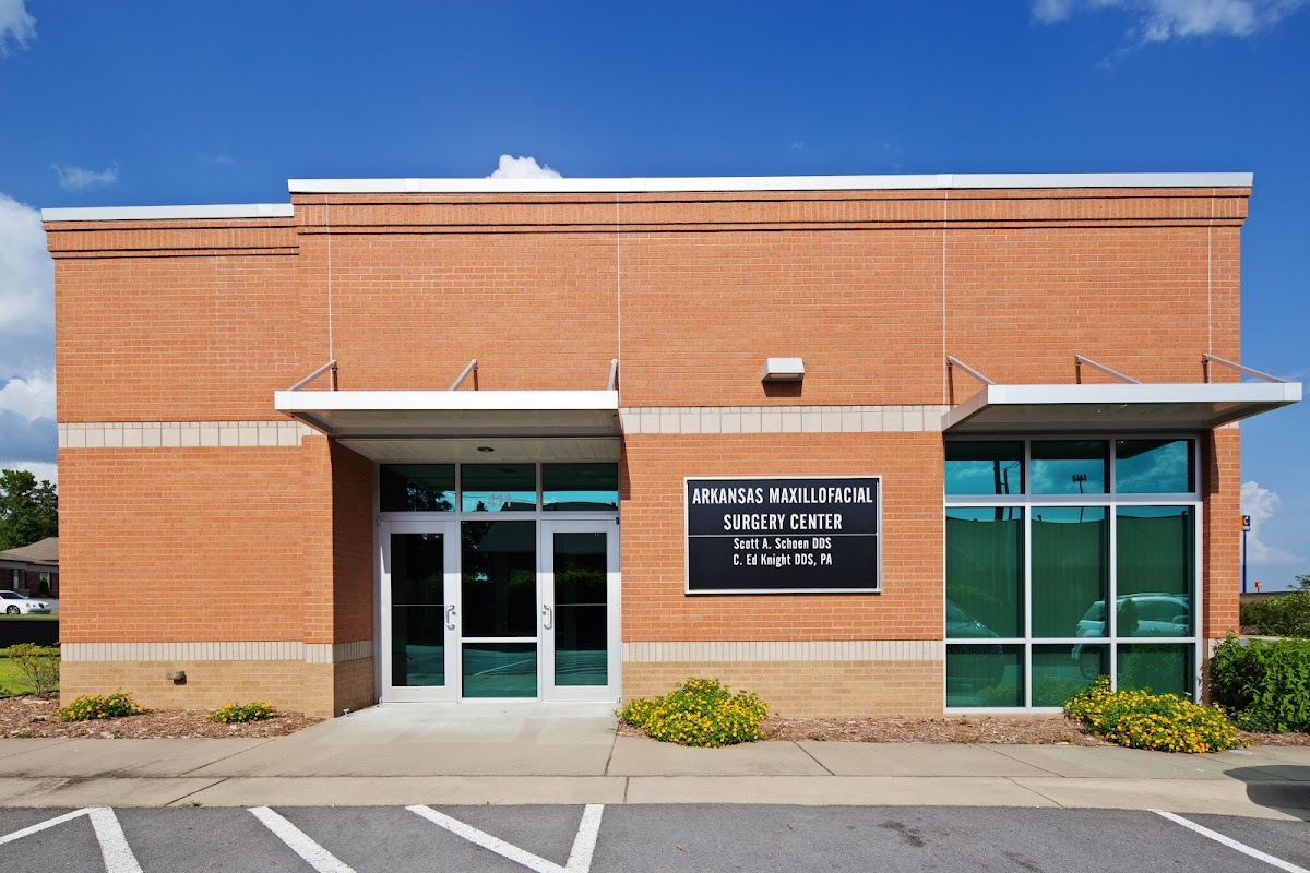 Arkansas Maxillofacial Surgery Center - Oral Surgeon in Bryant photo 1