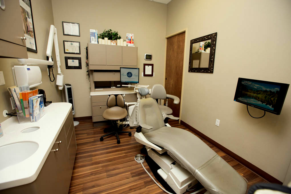 Sierra Smiles Complete Health Dentistry - Kietzke photo 3