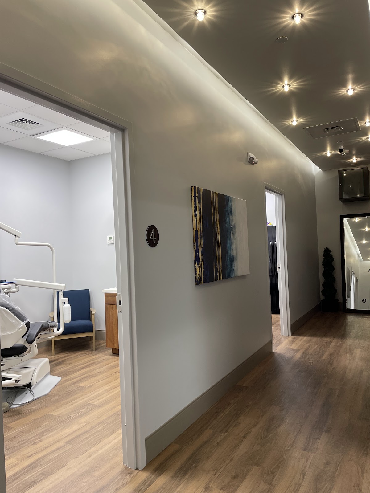 Britely Dentures + Implants Studio photo 6