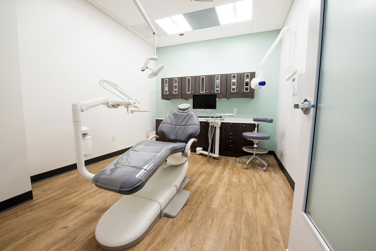 Advanced Implants & Periodontics; Dr. Melanie Towe PA photo 5