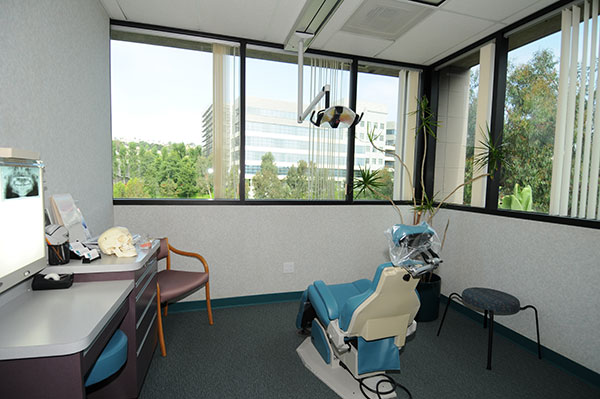 Torrey Pines Oral & Maxillofacial Surgery photo 4