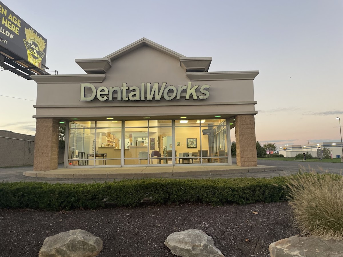 Dentalworks & Orthodontics Southern Park Boardman photo 2