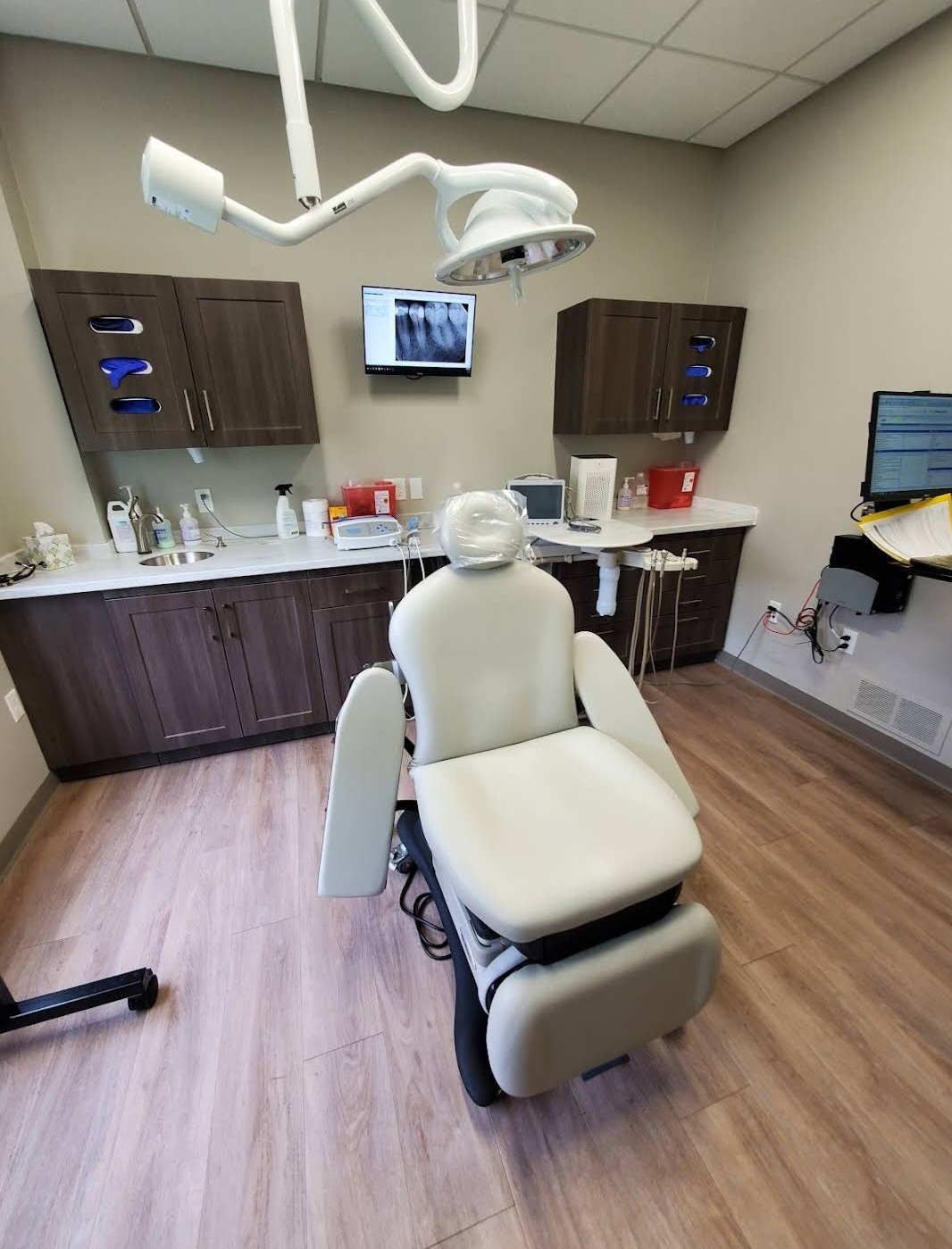 Advanced Oral Surgery & Dental Implant Studio photo 4
