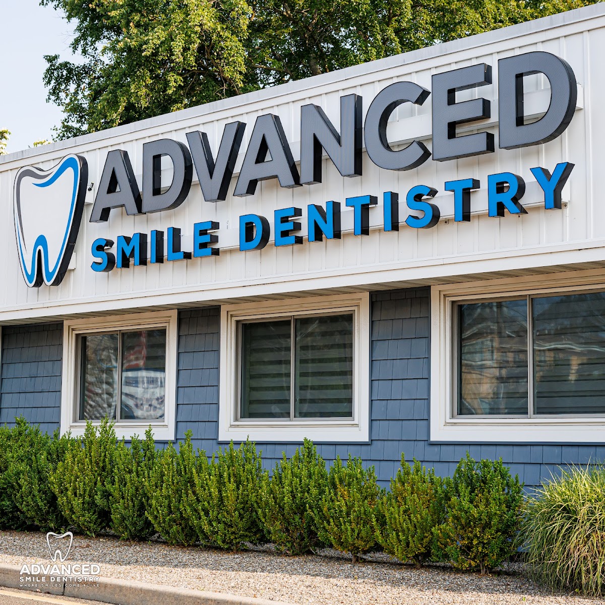 Advanced Smile Dentistry | Dental Implant photo 1