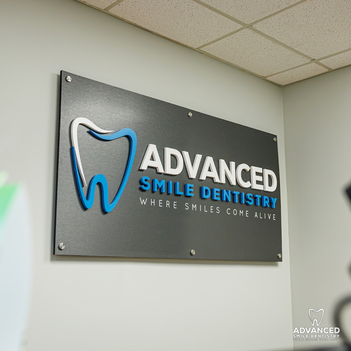 Advanced Smile Dentistry | Dental Implant photo 4
