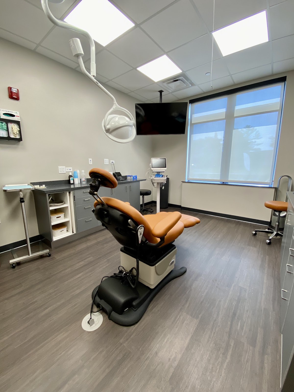 Mcknight Oral, Maxillofacial and Dental Implant Surgery photo 4