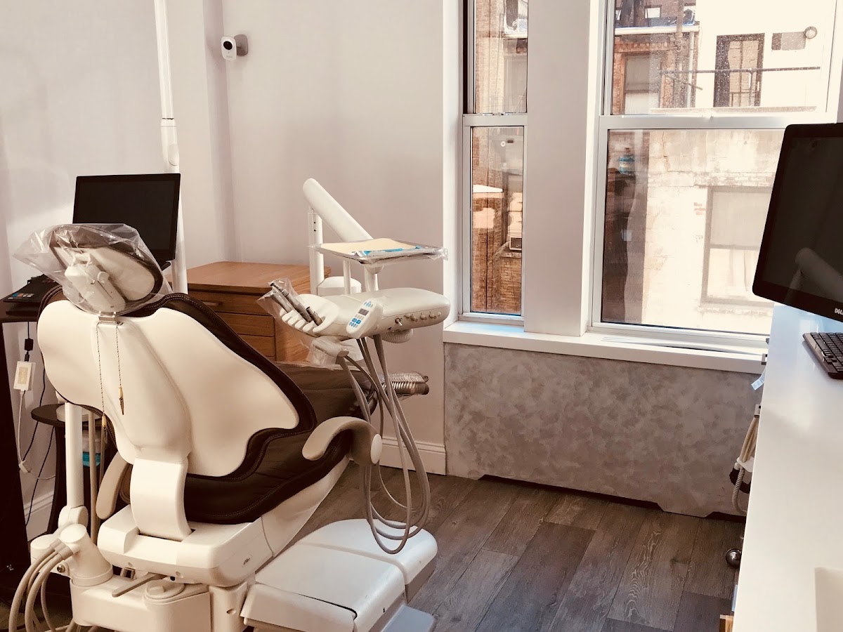 Advanced Periodontics & Implant Dentistry New York photo 3