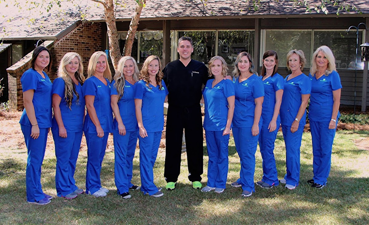 Dothan Smiles General Cosmetic & Implant Dentistry photo 4