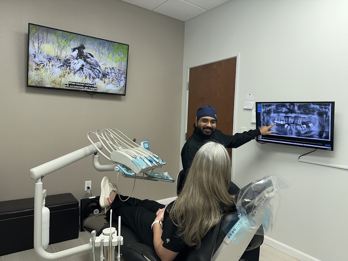 Advanced Emergency Dental Implants And Dentures In Carrollton photo 2