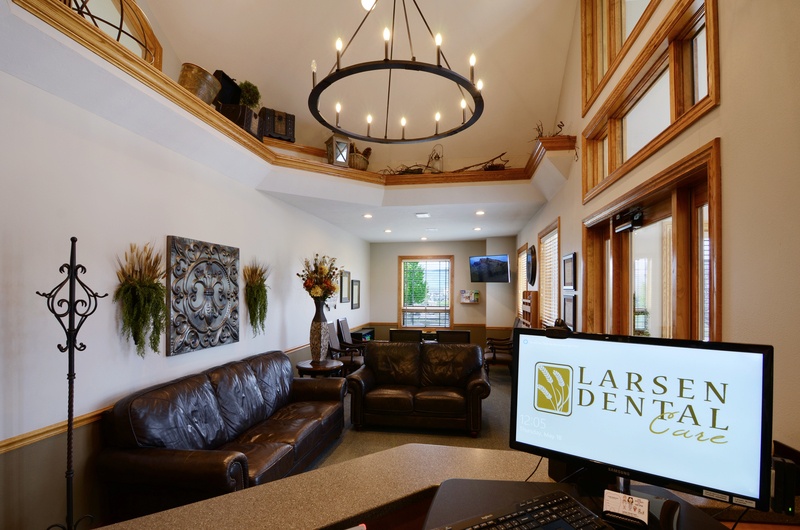 Larsen Dental & Implant Care photo 2
