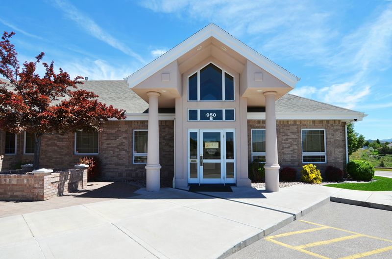 Larsen Dental & Implant Care photo 3