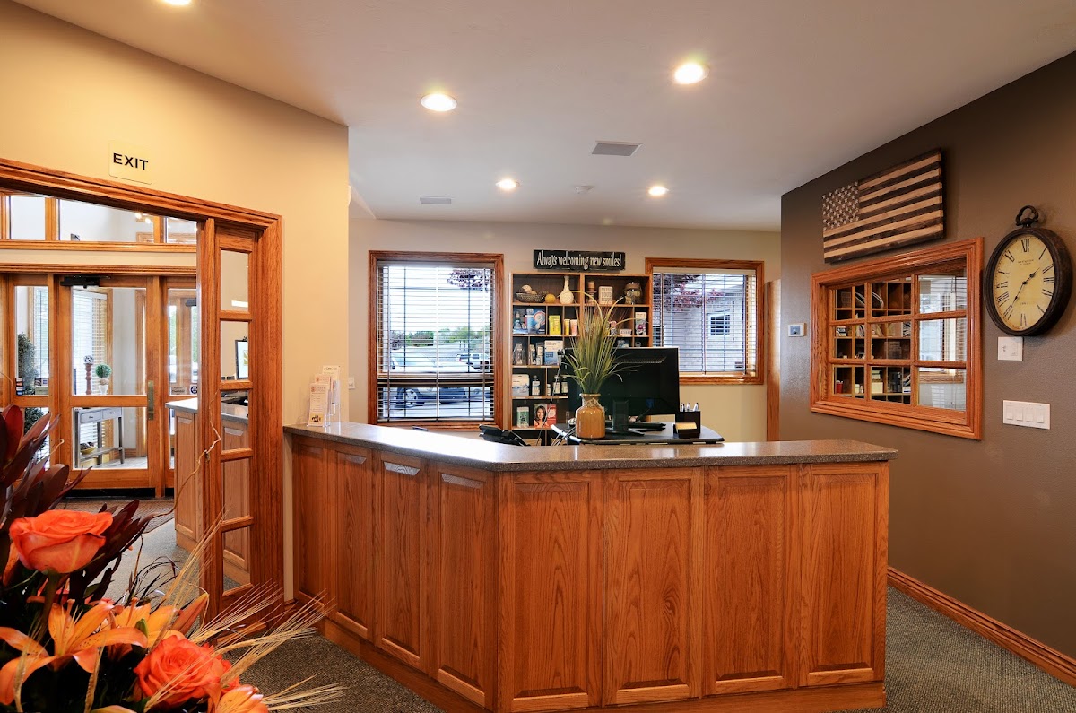 Larsen Dental & Implant Care photo 6
