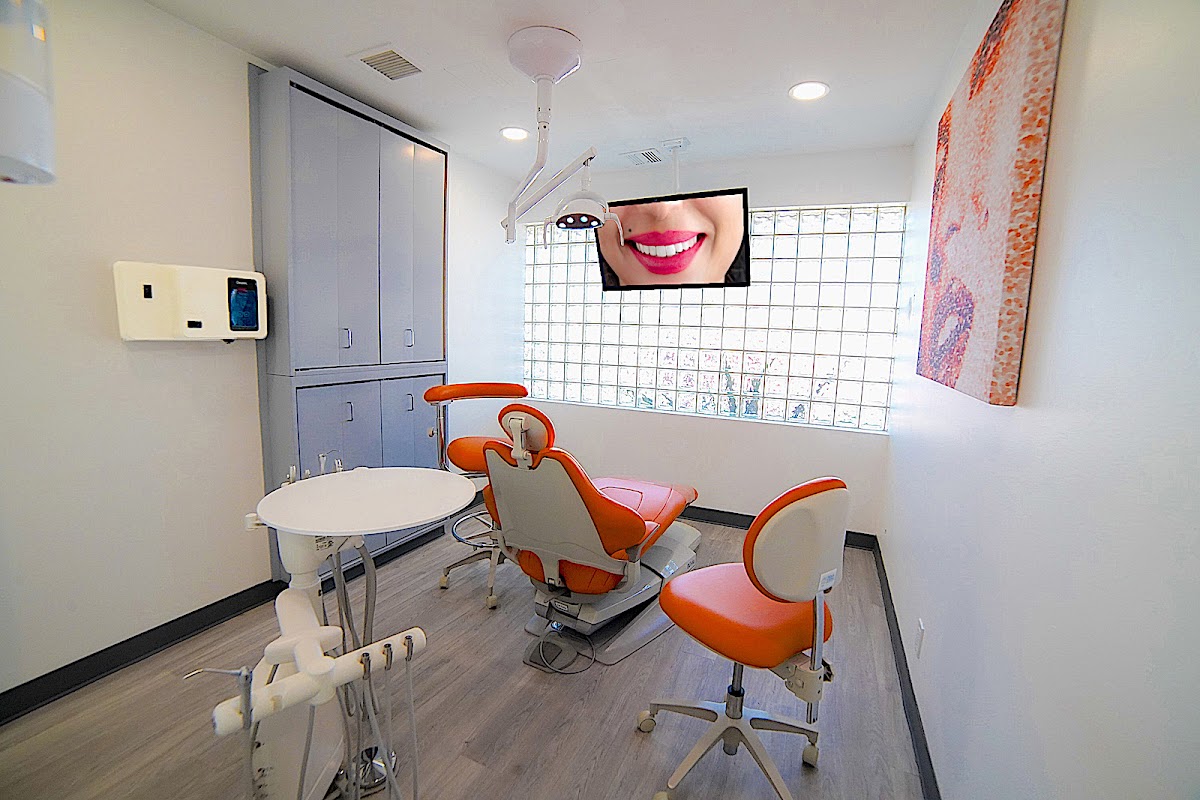 Hollander Dental Associates photo 6