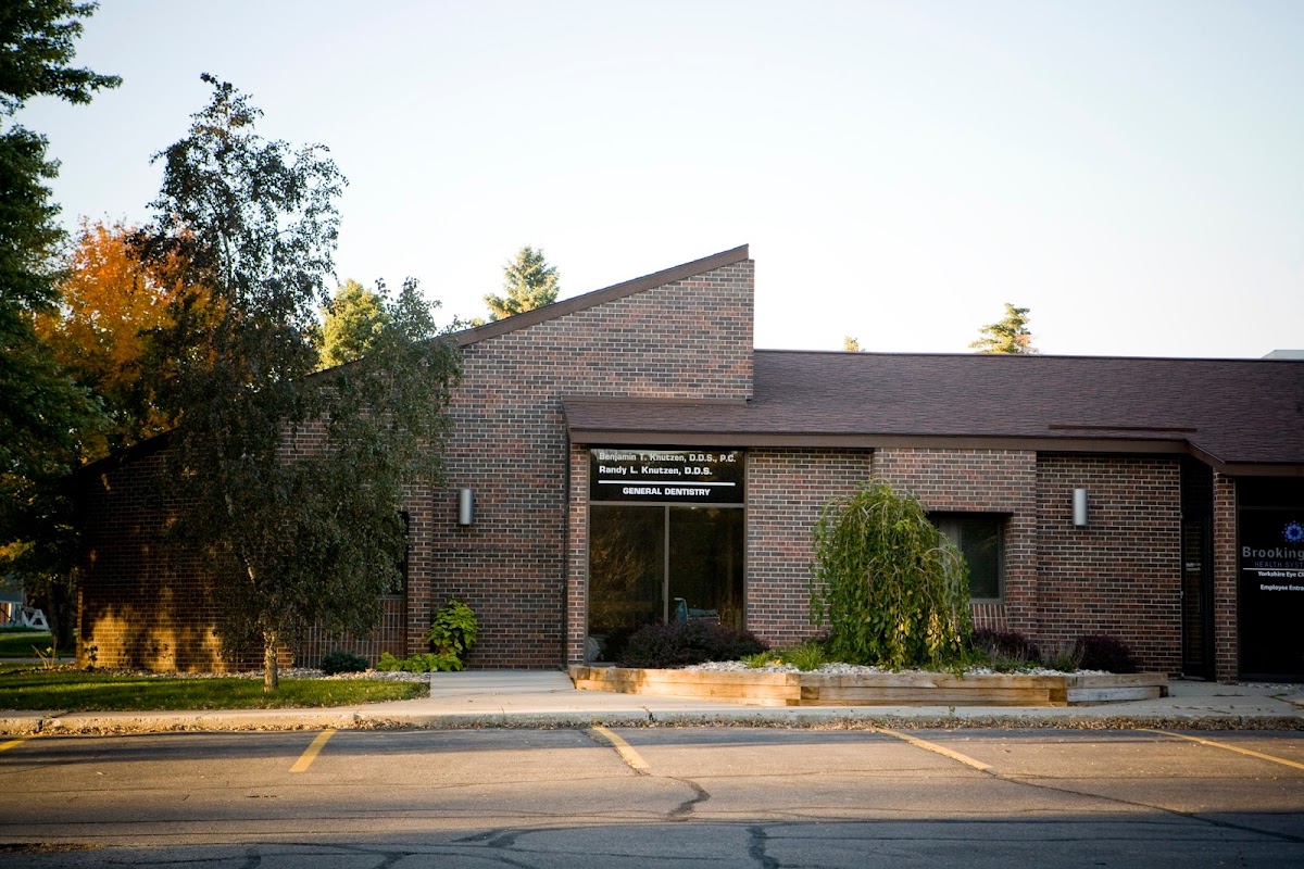Knutzen Family Dentistry photo 3