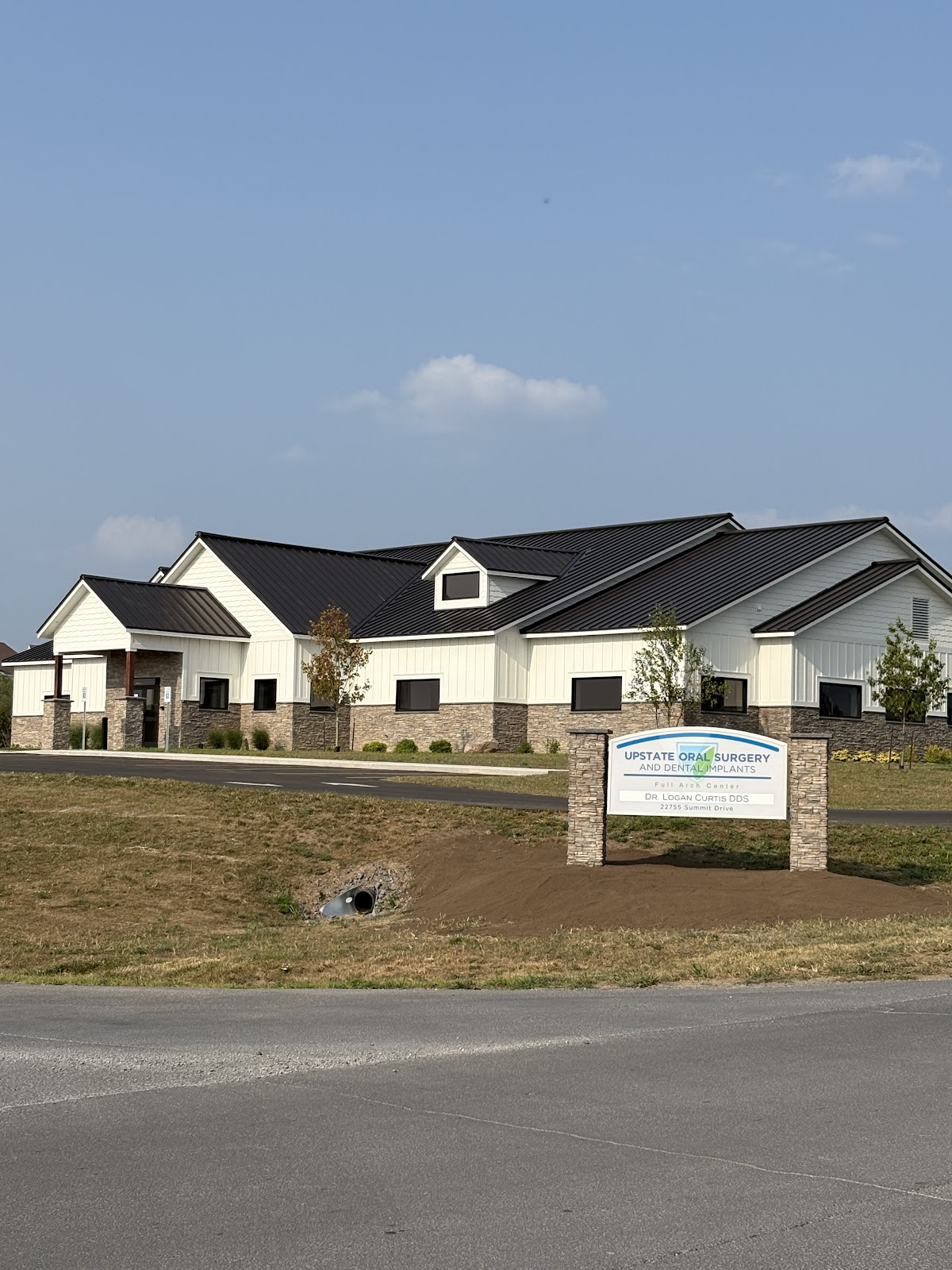 Upstate Oral Surgery and Dental Implants: Dr. Logan Curtis, DDS photo 2