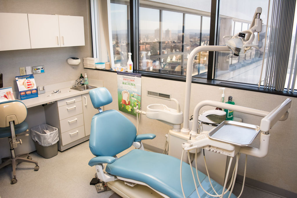 Crest Family Dental - Dentist in Hartford Ct - Dental Implants, Crowns, Aligners, Hybrid Dentures & Emergency Dental Care photo 2