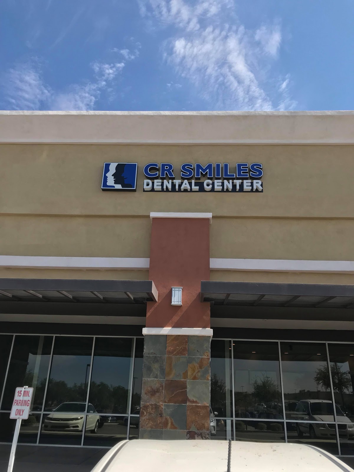 Cr Smiles Dental Implant Center photo 4