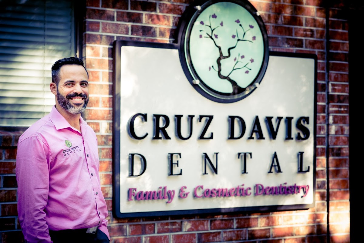 Cruz Davis Family and Cosmetic Dentistry photo 3