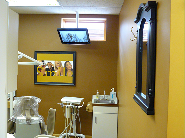 Lakes Dental Care photo 2