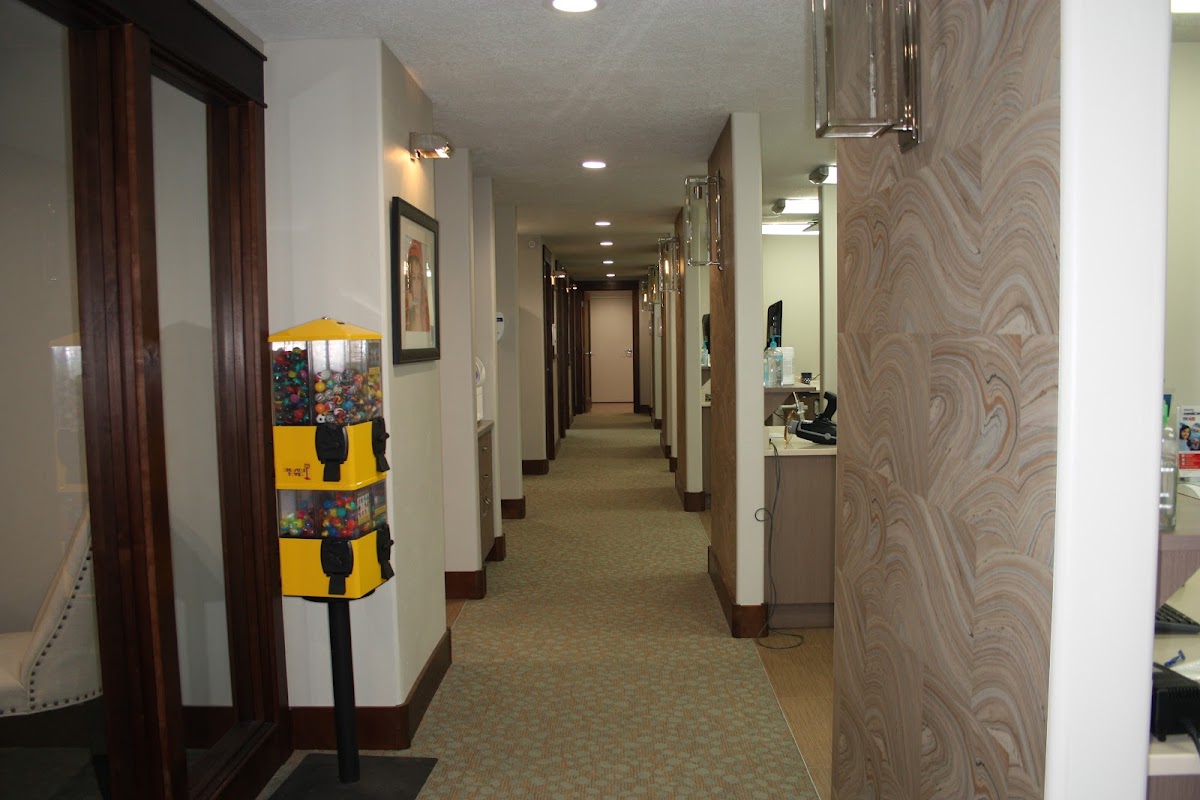 Gentle Family Dental Care: Brett T. Skinner DDS & Caden B. Skinner DMD photo 2