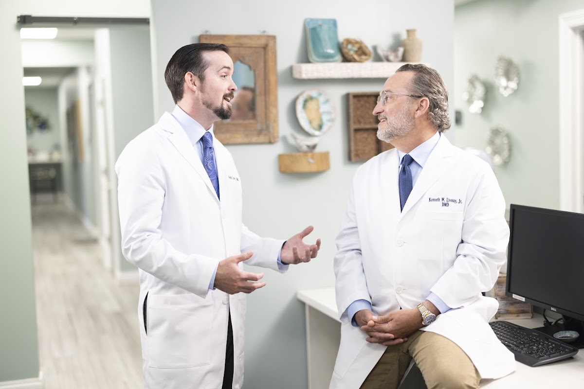 Innovative Oral Surgery & Dental Implant Studio photo 3
