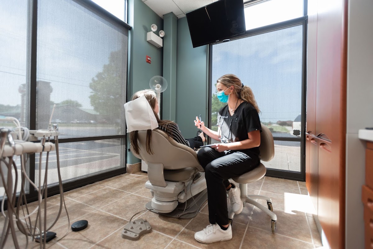 815 Dental Studio - Rockford photo 1