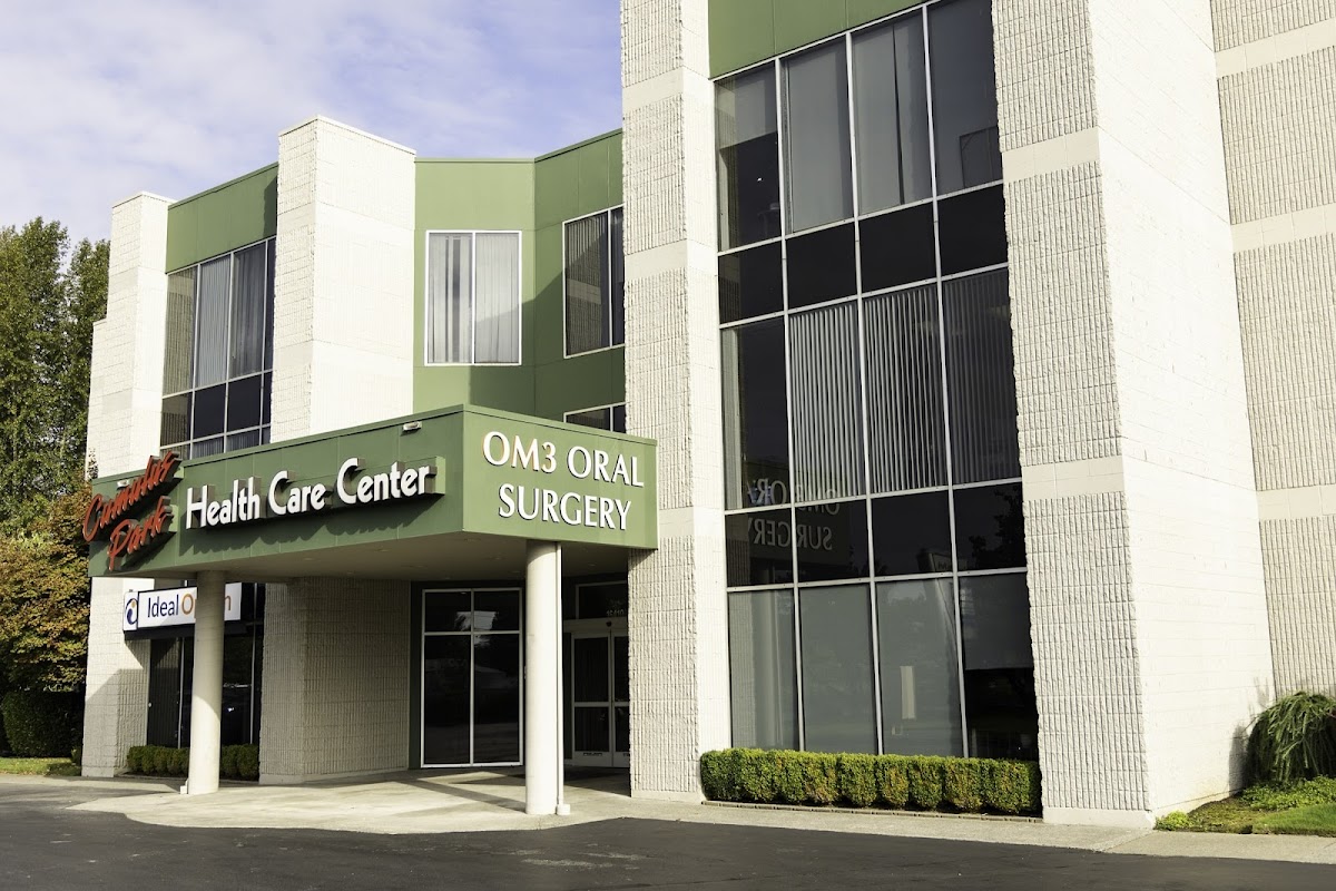 Om3 Oral Maxillofacial & Implant Surgery Smokey Point photo 5